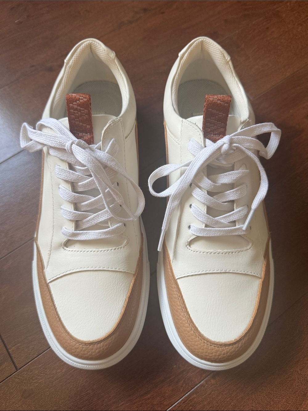Brand New Matt & Nat Women’s White and Tan Vegan Sneakers